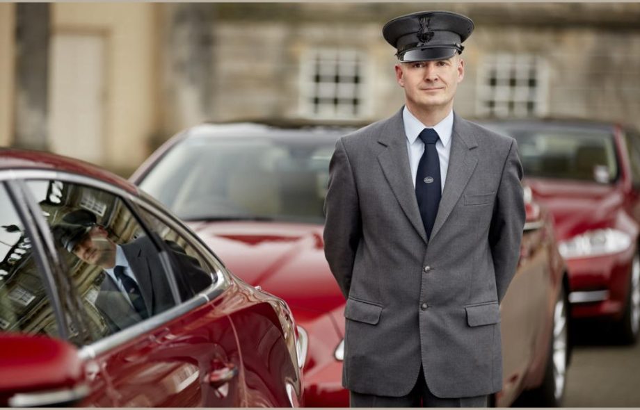 Taxi to Manchester Airport